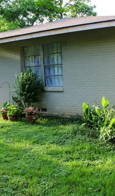 215 E 15th Street, Irving TX 75060 - Photo 3