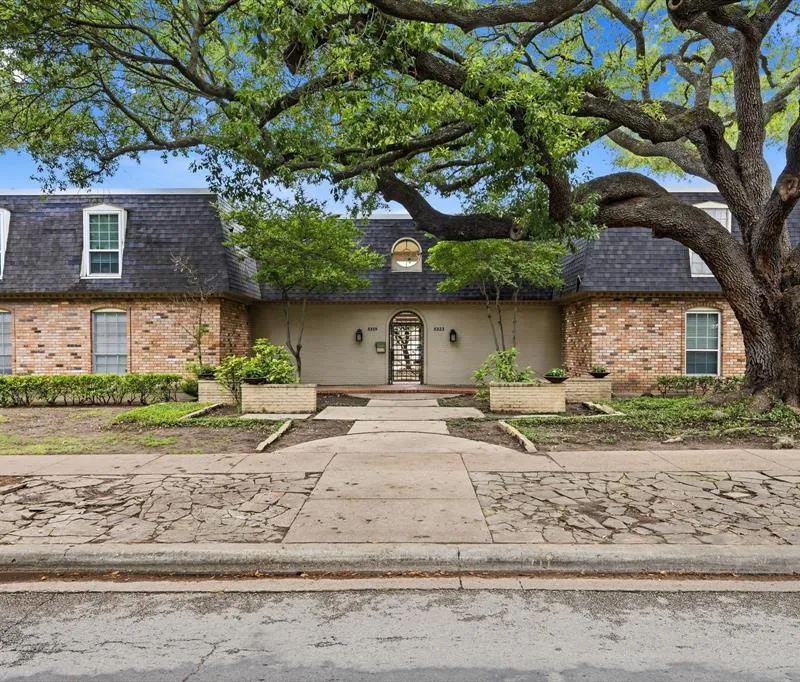 5323 Fleetwood Oaks Avenue # 256, Dallas TX 75235