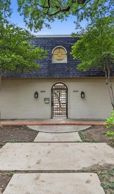 5323 Fleetwood Oaks Avenue # 256, Dallas TX 75235 - Photo 2