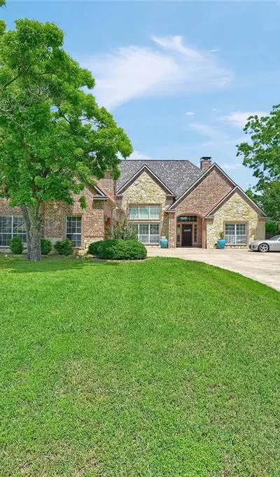 30 Tananger Springs Drive, Denison TX 75021
