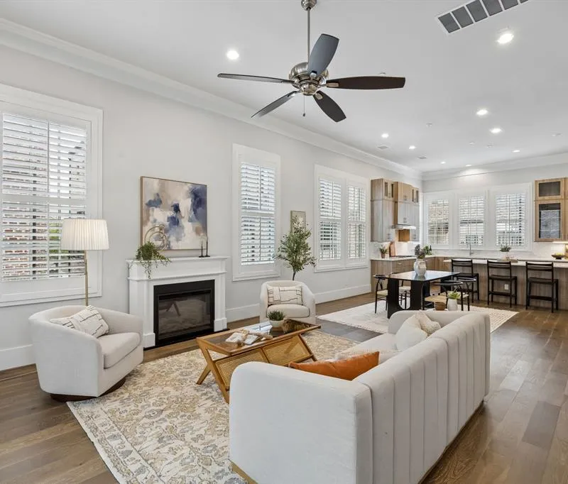 14971 Oak Street, Addison TX 75001
