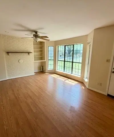 210 W Houston Street, Leonard TX 75452 - Photo 2