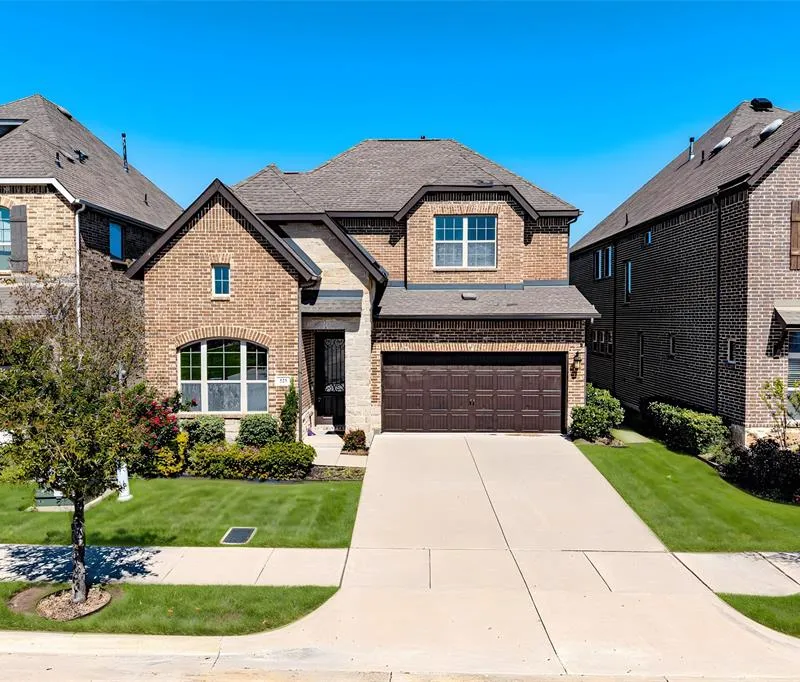 523 Paddock Way, Irving TX 75039