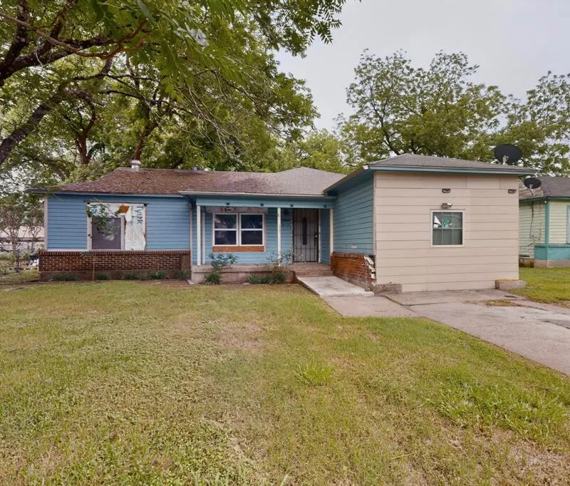 3102 Kilburn Avenue, Dallas TX 75216