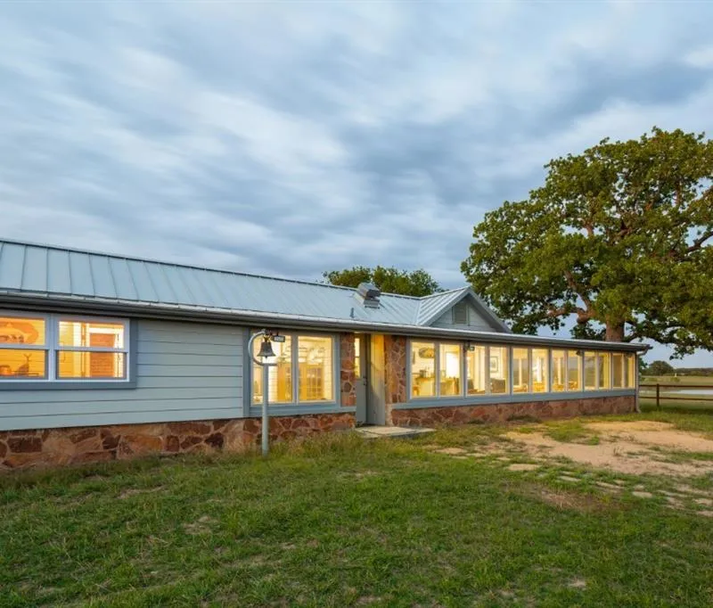 104 Long View Drive, Mineral Wells TX 76067