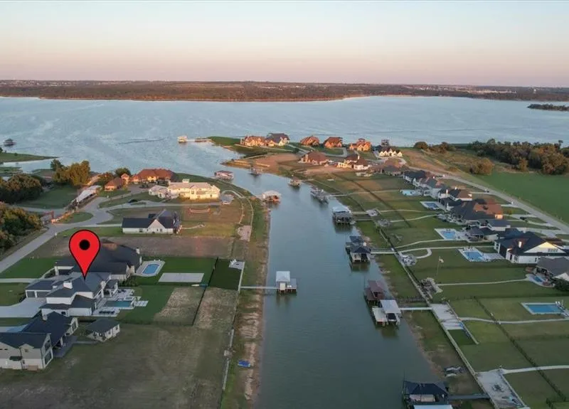 1532 Laguna N, Pelican Bay TX 76020