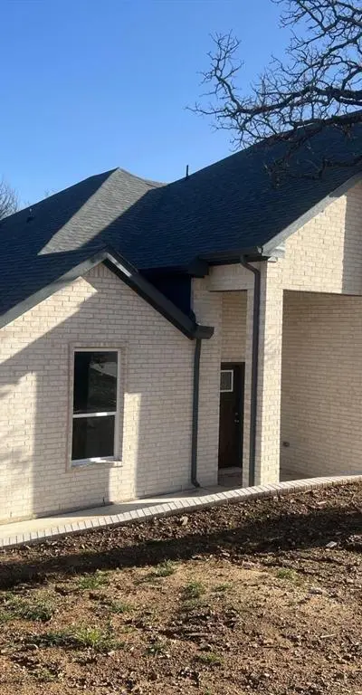 504 BELLAIRE Circle, Mineral Wells TX 76067