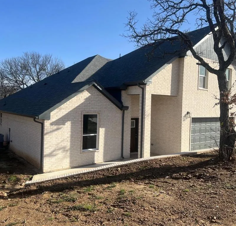 504 BELLAIRE Circle, Mineral Wells TX 76067