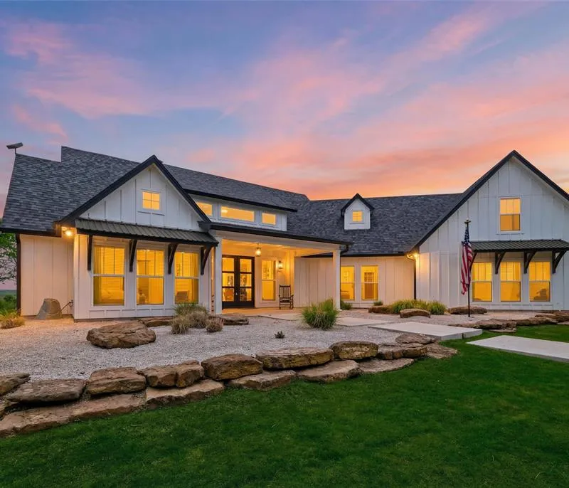 434 Sandstone Court, Sunset TX 76270