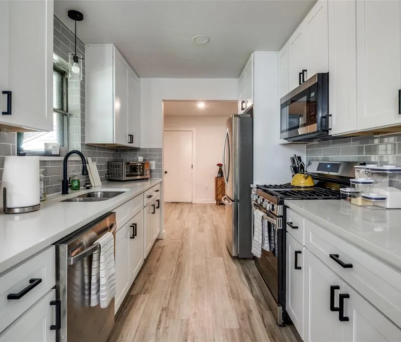 5921 Spring Glen Drive, Dallas TX 75232