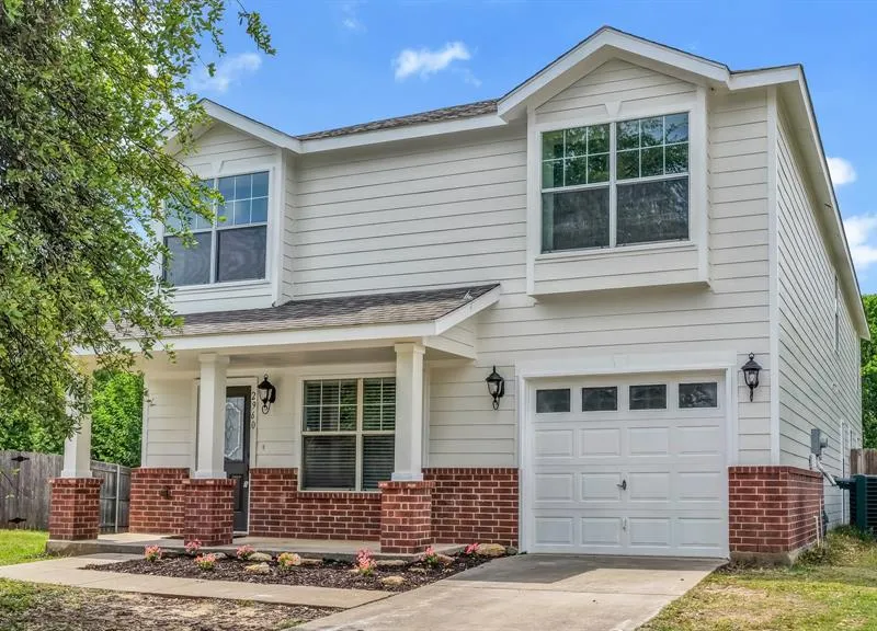 2960 Pima Lane, Fort Worth TX 76119