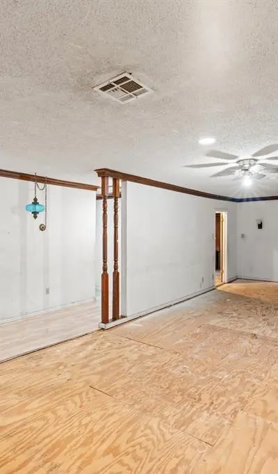 2617 Loraine Street, Fort Worth TX 76106 - Photo 2