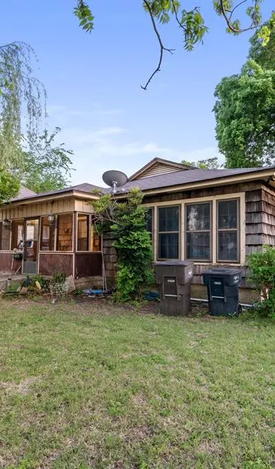 2617 Loraine Street, Fort Worth TX 76106 - Photo 3