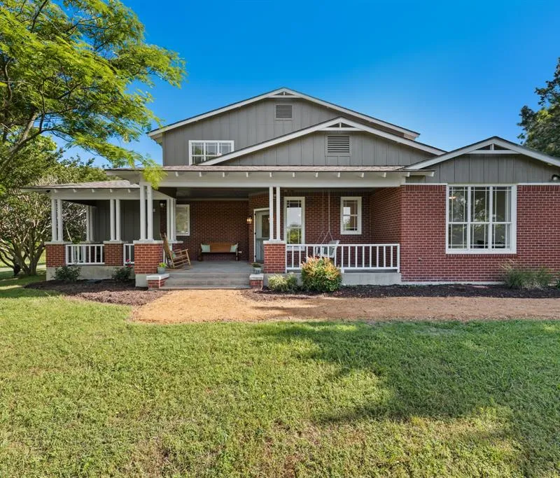 3829 FM 896, Leonard TX 75452
