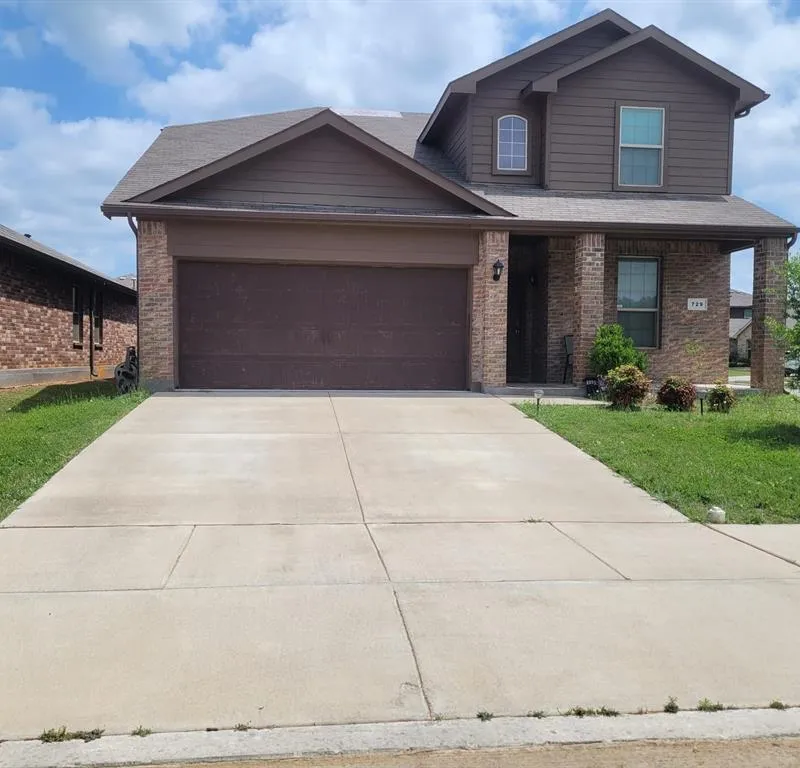 729 BUZZARD LAKE Trail, Fort Worth TX 76120