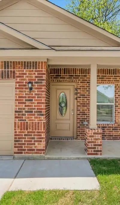 804 N Chandler Drive, Fort Worth TX 76111