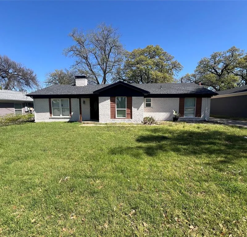 1306 Elby Street, Irving TX 75061