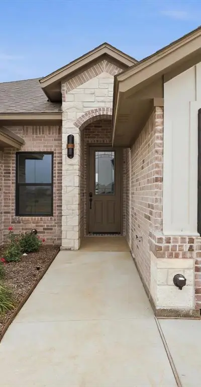 1360 Oleander Drive, Tolar TX 76476 - Photo 4