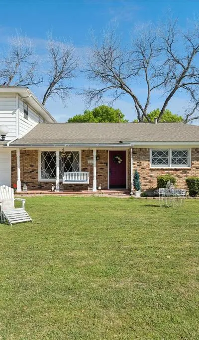 5705 Diamond Oaks Drive N, Haltom City TX 76117