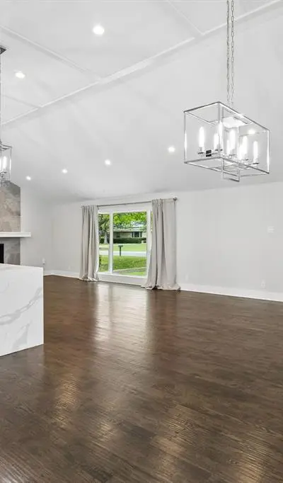 13726 Peyton Drive, Dallas TX 75240 - Photo 4