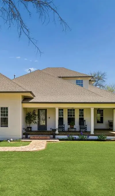 110 S Walnut, Roanoke TX 76262