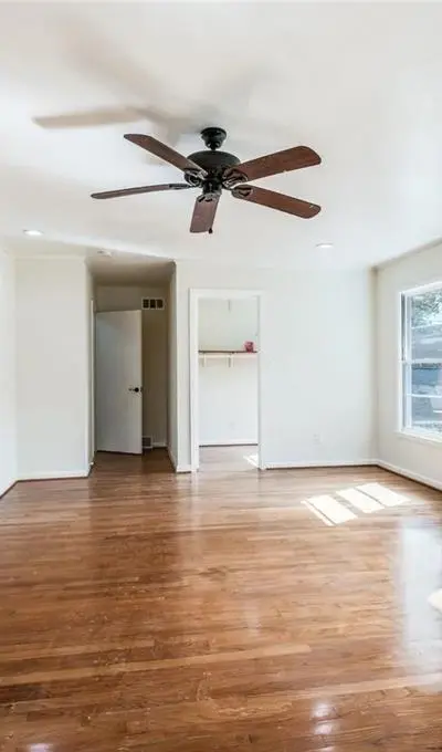 529 Roberts Cut Off Road, River Oaks TX 76114 - Photo 5