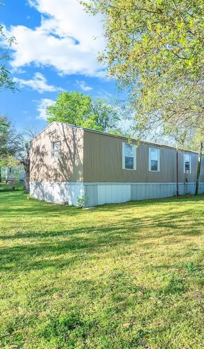 5 Lee Street, Keene TX 76059