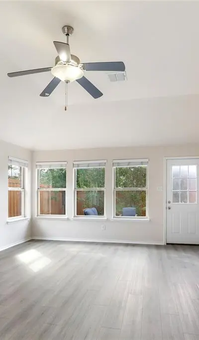 5140 Mirror Lake Drive, Haltom City TX 76117 - Photo 5
