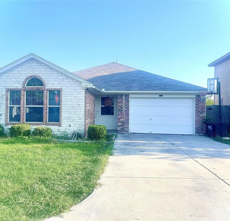 5301 Joshua Court, Sansom Park TX 76114
