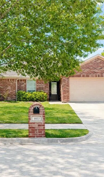 933 Sherry Lane, Saginaw TX 76179
