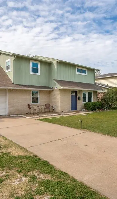 2924 W 11th Street, Irving TX 75060 - Photo 3