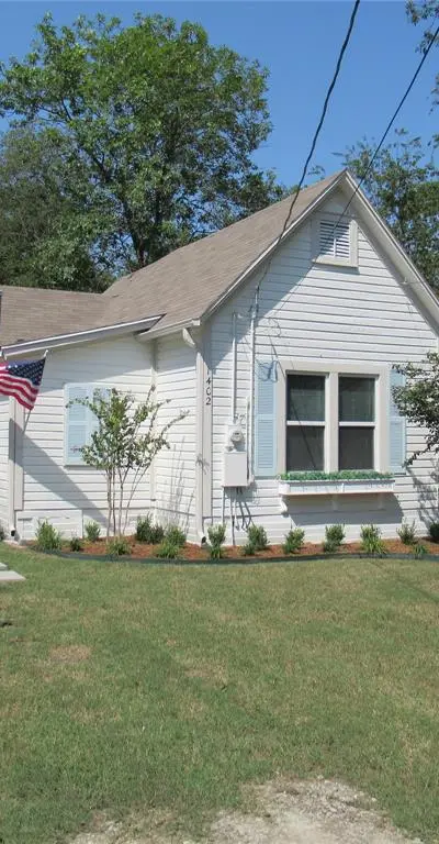 1402 Walnut Street, Commerce TX 75428