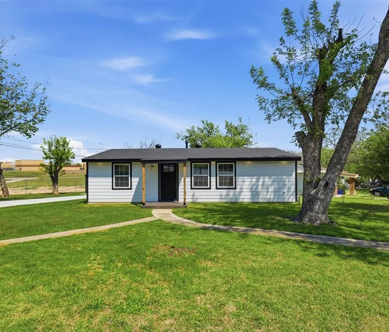 7944 Downe Drive, White Settlement TX 76108