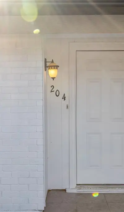 204 Pebblebrook Street, Arlington TX 76014 - Photo 4