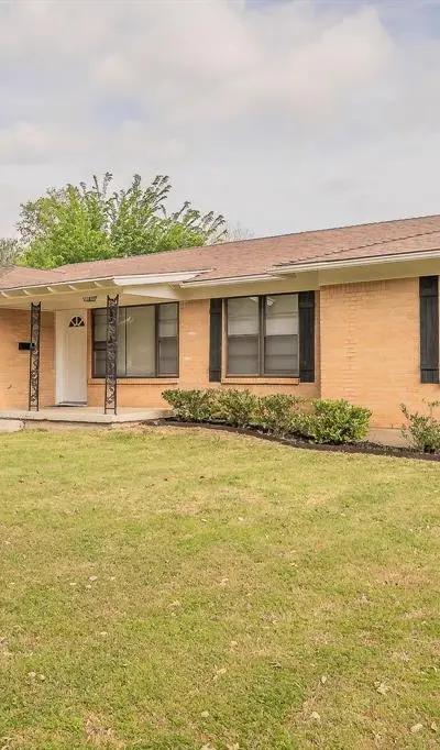 5417 Palmer Drive, Haltom City TX 76117 - Photo 2