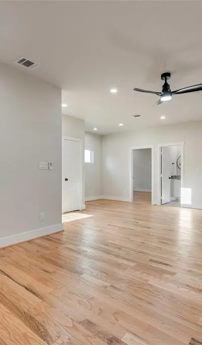 1623 Lansford Avenue, Dallas TX 75224 - Photo 5
