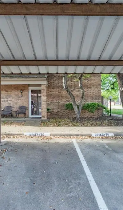 2331 N Davis Drive # A, Arlington TX 76012 - Photo 2