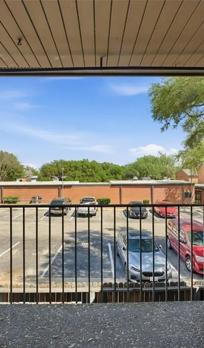 558 E Avenue J # D, Grand Prairie TX 75050 - Photo 3