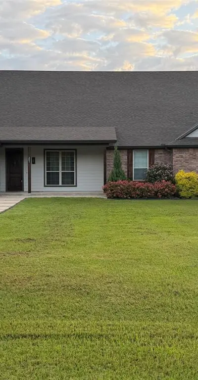251 Rs County Road 3430, Emory TX 75440