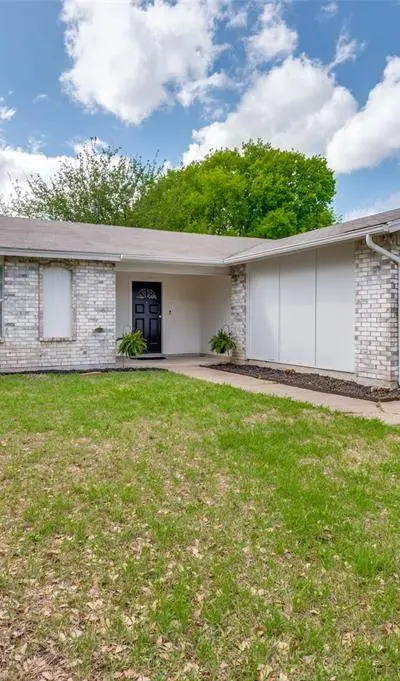 1519 Oakbrook Street, Lancaster TX 75134