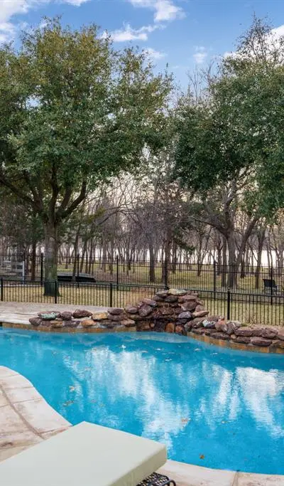 1130 Cogburn Court, Shady Shores TX 76208 - Photo 5