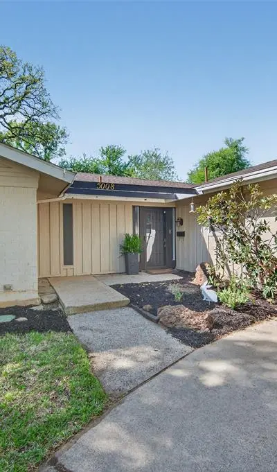 5008 Marble Falls Road, Fort Worth TX 76103 - Photo 3