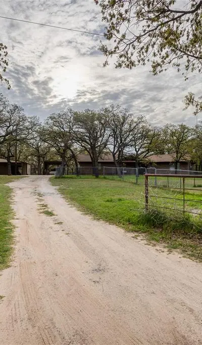 243 County Road 3851, Poolville TX 76487 - Photo 5