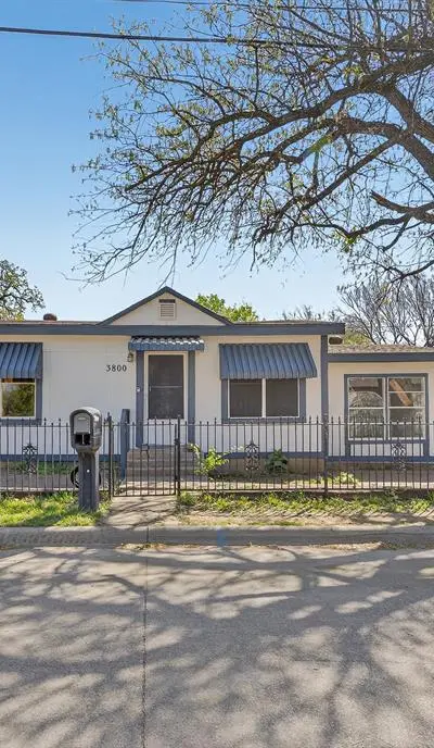 3800 E 4th Street, Fort Worth TX 76111