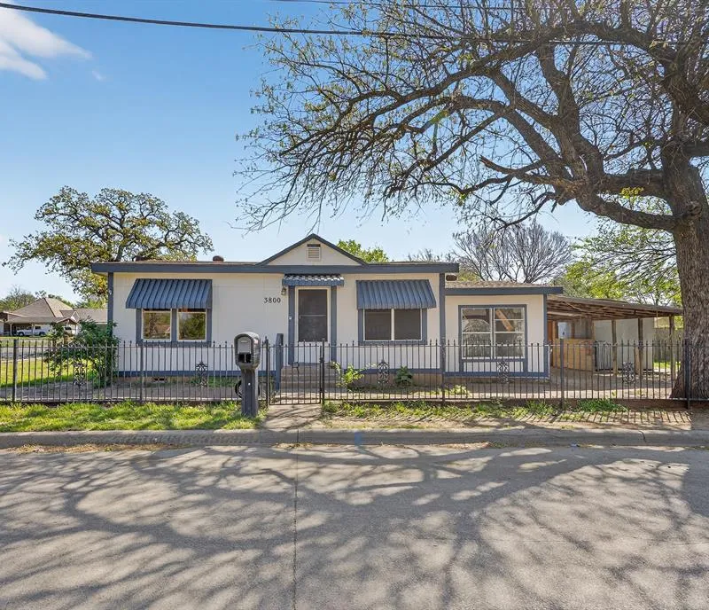 3800 E 4th Street, Fort Worth TX 76111