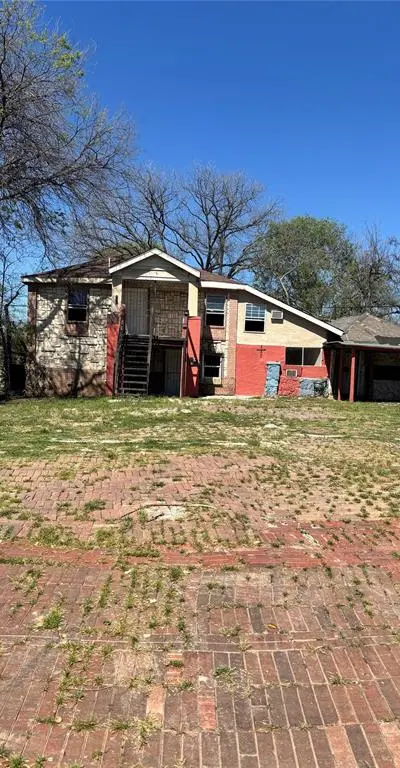 1201 E Davis Avenue, Fort Worth TX 76104