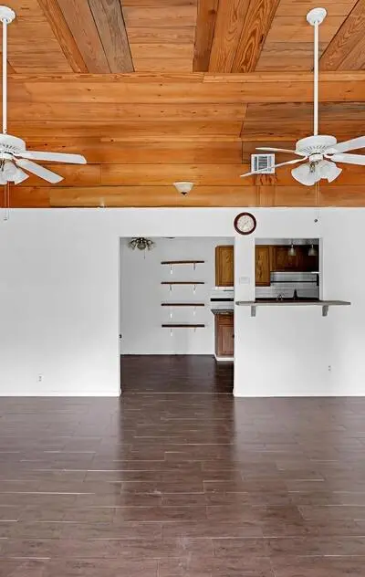 105 County Road 3590, China Spring TX 76633 - Photo 2