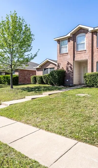 2415 Mallory Lane, Lancaster TX 75134 - Photo 2