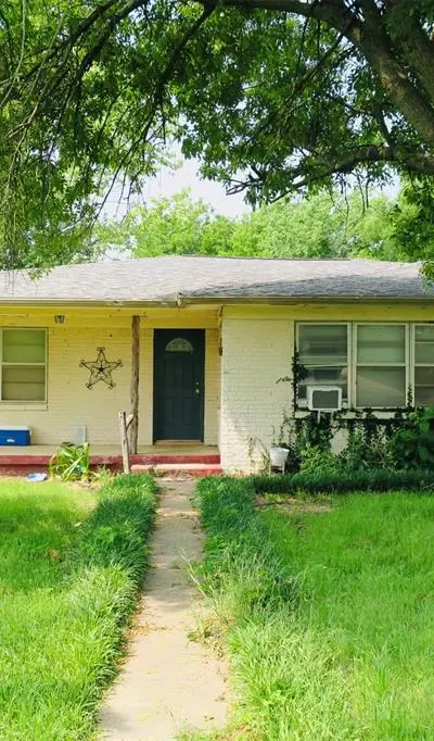 1689 N Highway 81 N, Bowie TX 76230
