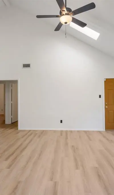 3921 Wentworth Drive, Arlington TX 76001 - Photo 5
